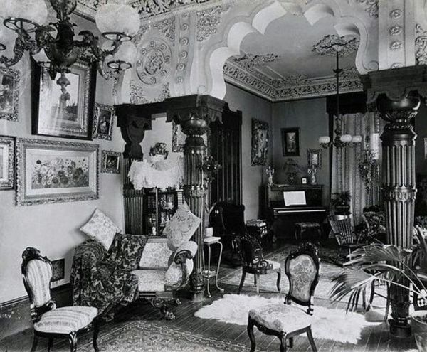 inside victorian homes 13