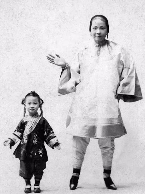Chinese Women With Bound Feet 5