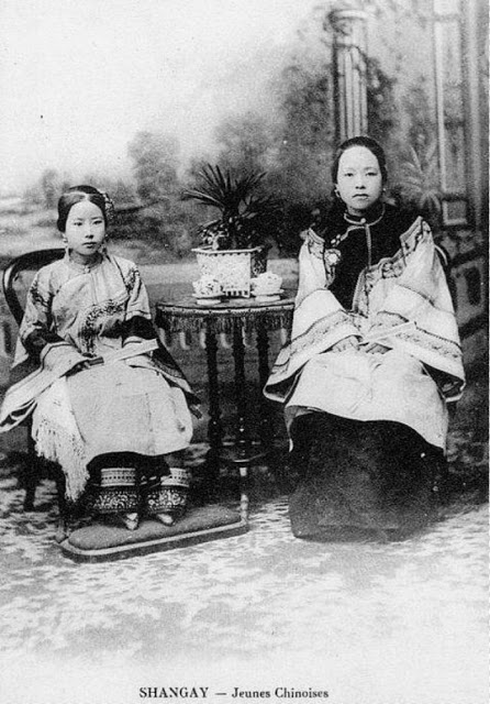 Chinese Women With Bound Feet 20