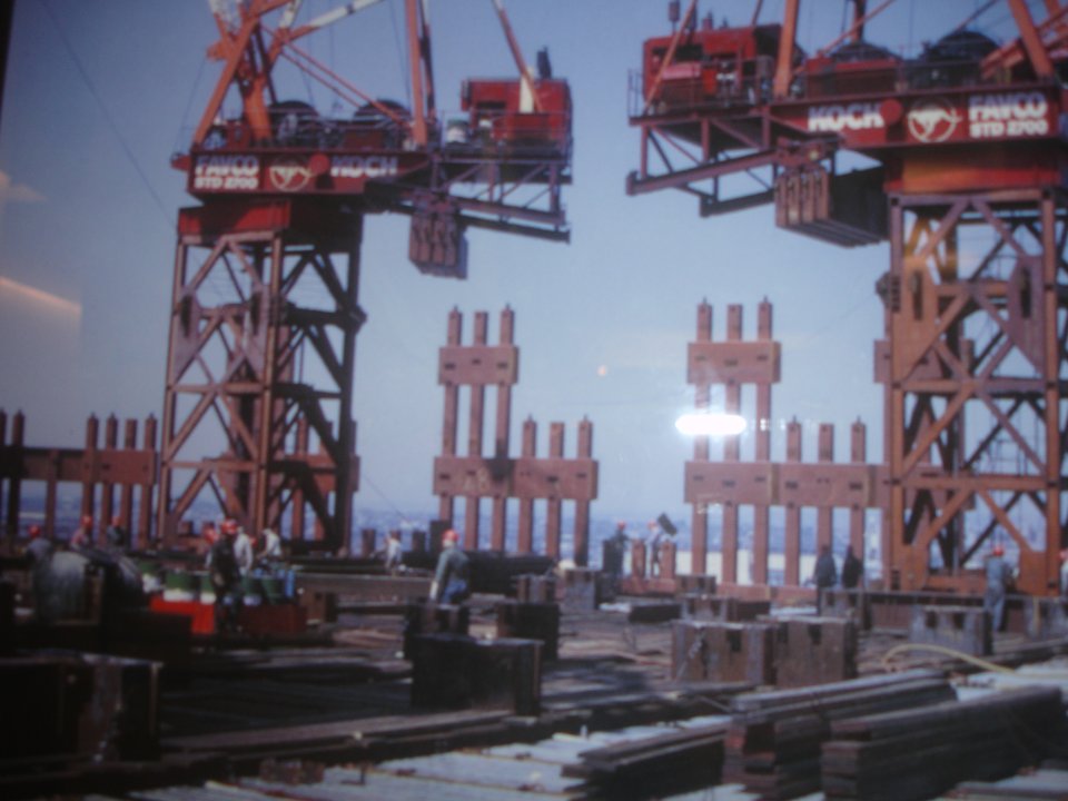 construction of twin towers 19