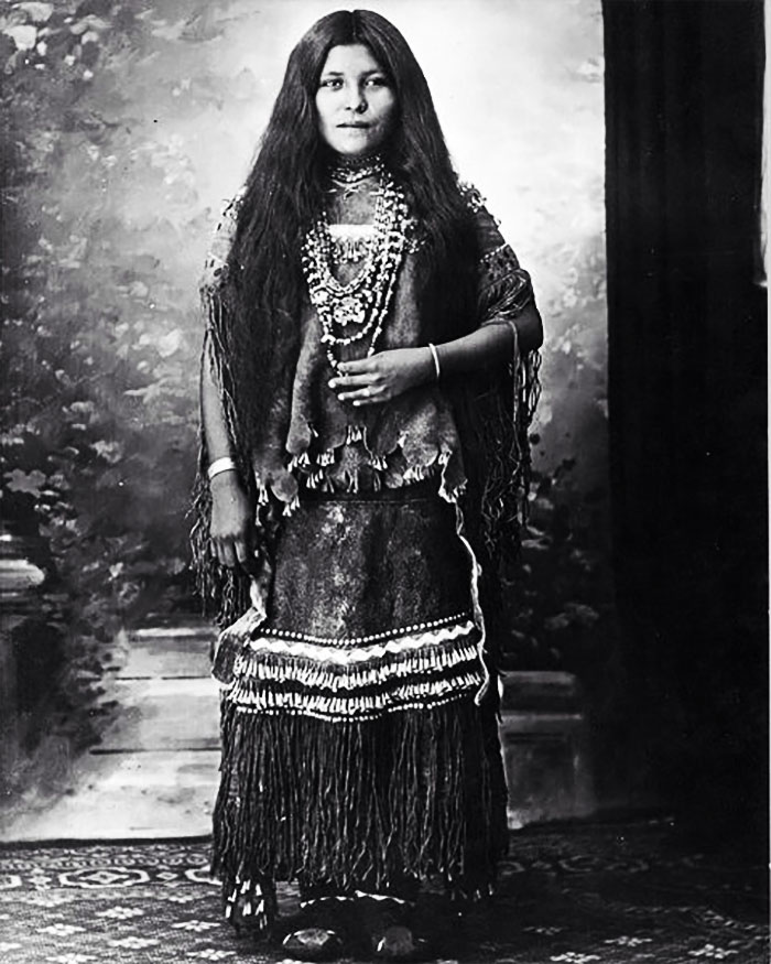 native-american-girls-portraits-19