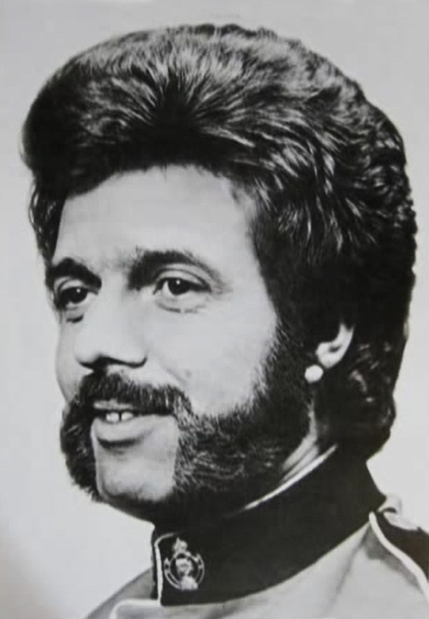 70s-men-hairstyle-14