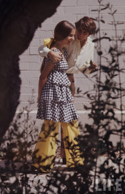 high-school-fashions-in-1969-9
