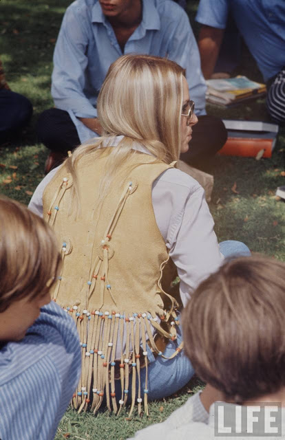 high-school-fashions-in-1969-7