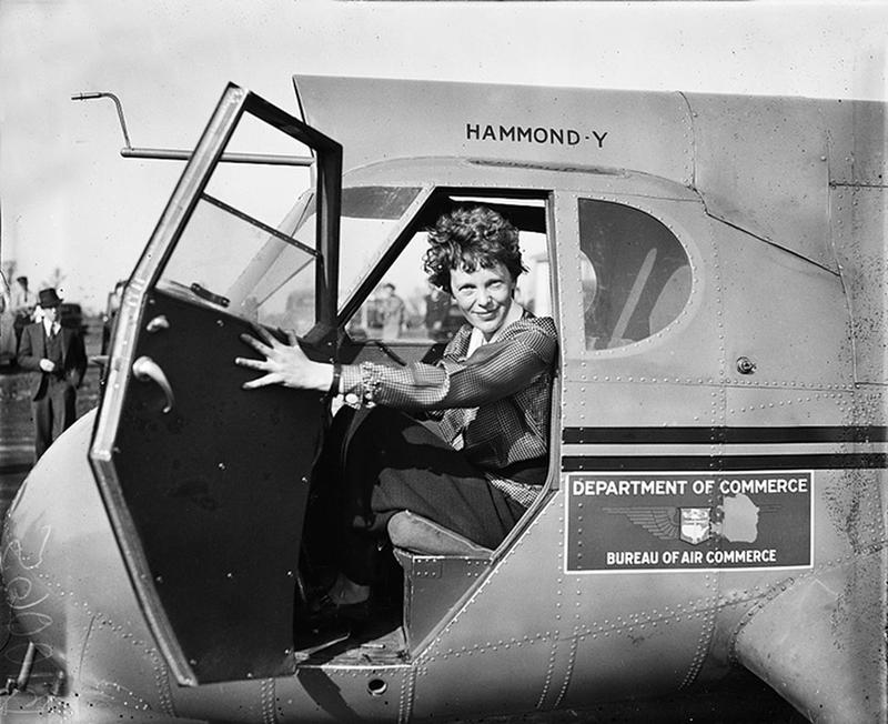 amelia-earhart-in-airplane-1936