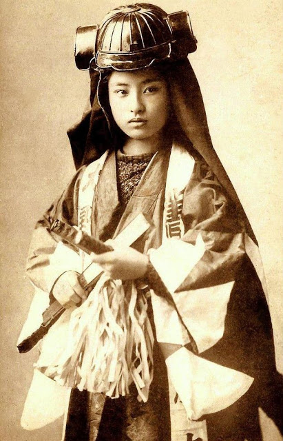 female-samurai-10