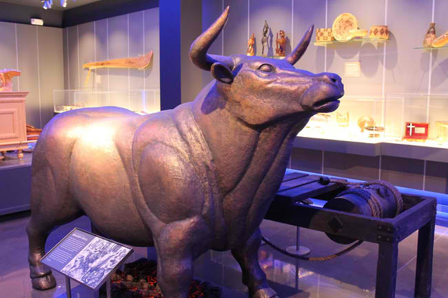 Blodig Fantastiske scene The Dark and Brutal History of The Brazen Bull | History Daily