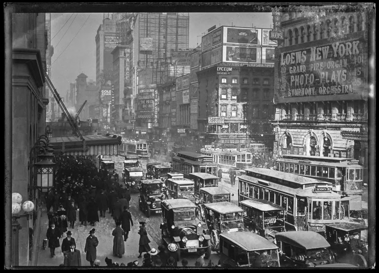 Vintage Look: Streets, Homes, Stores of Old New York, 1910s | History Daily