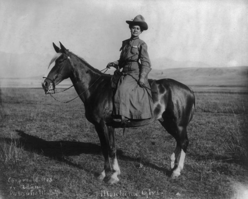 Cowgirls in the early 20th century (1)
