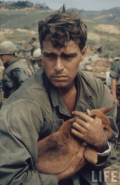 Larry-Burrows-Vietnam-war-photos-1