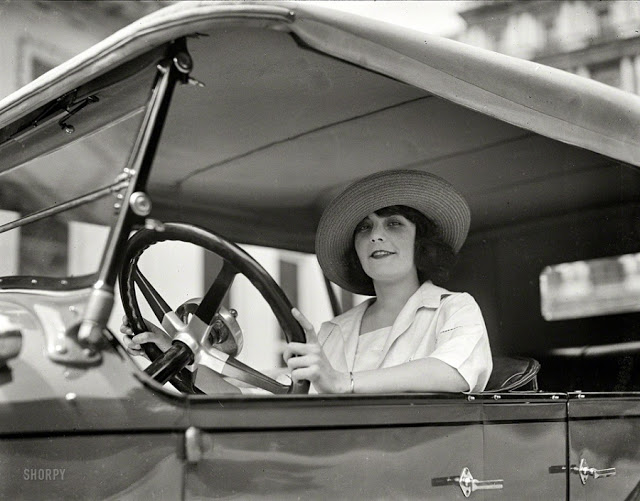 women-cars-1920s-3