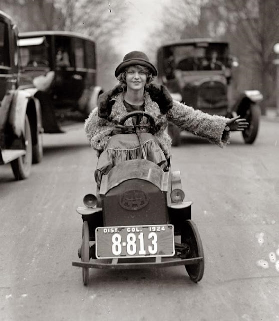 women-cars-1920s-9