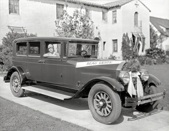 women-cars-1920s-17