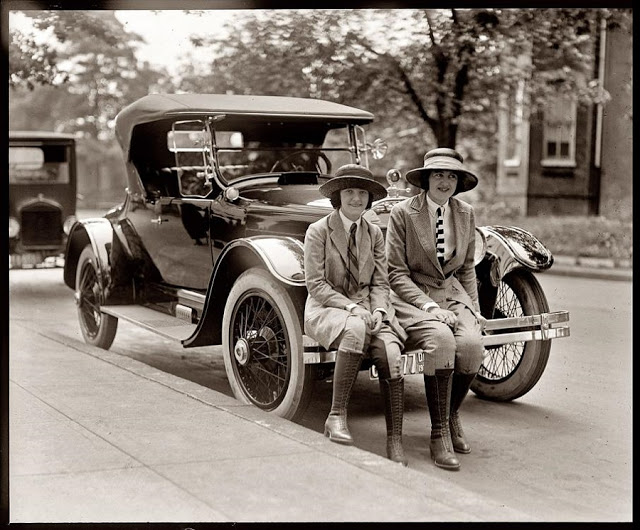women-cars-1920s-11