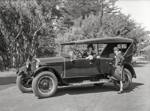 women-cars-1920s-16