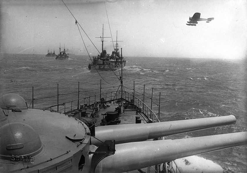 war-at-sea-37
