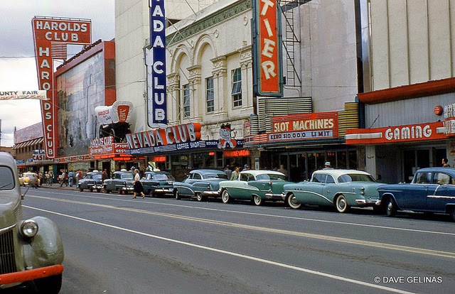 Streets of USA in the 1950s (23)