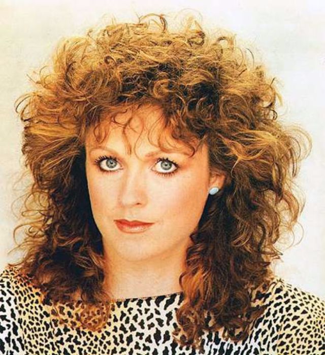 Women Rock Hairstyle in the 1980s (28)