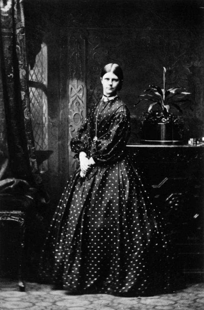 Victorian-Women-Fashion-26
