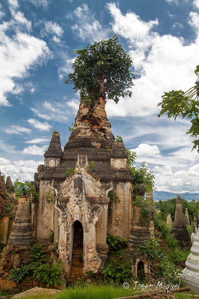 Myanmar-Village-Temples-16