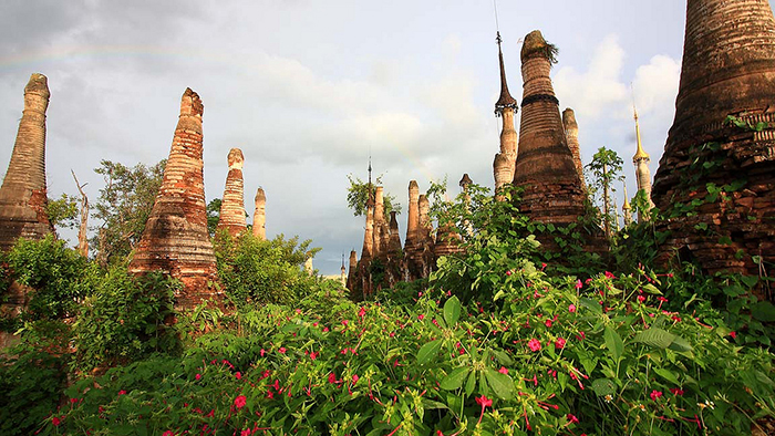 Myanmar-Village-Temples-2