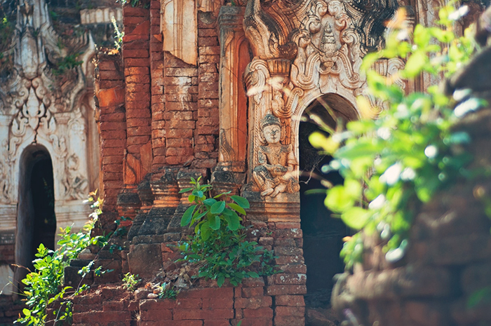Myanmar-Village-Temples-3