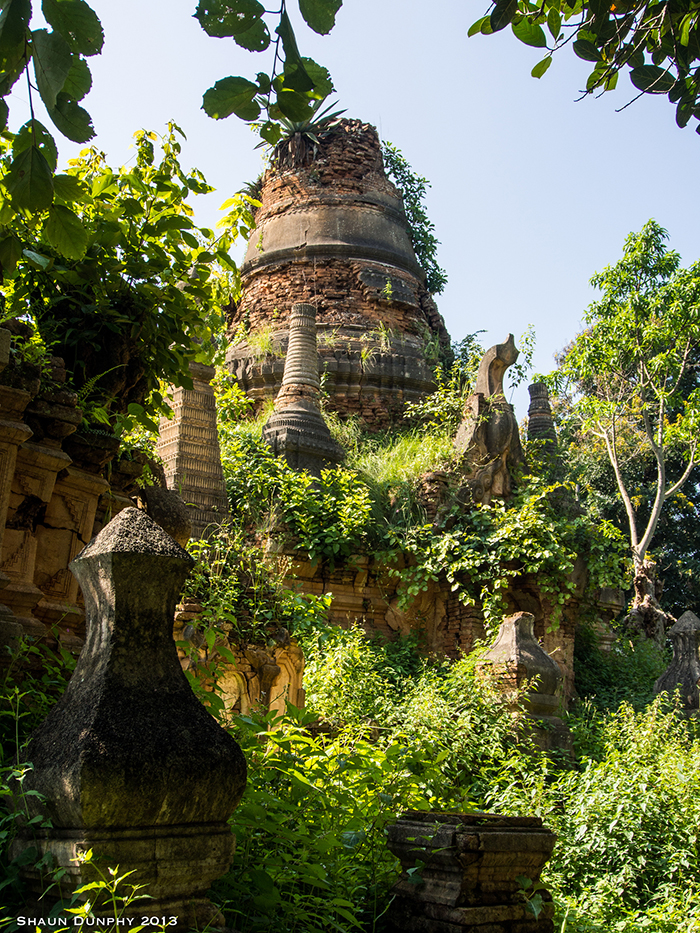 Myanmar-Village-Temples-15