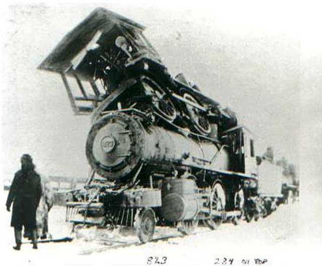 15 Black and White Photos of Terrible Steam-Train Accidents That's Just  Hard to Explain | History Daily