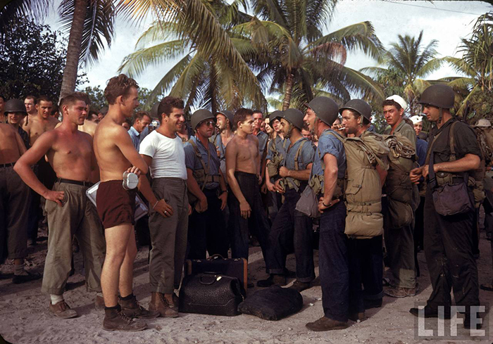Soldiers-on-Tarawa-6