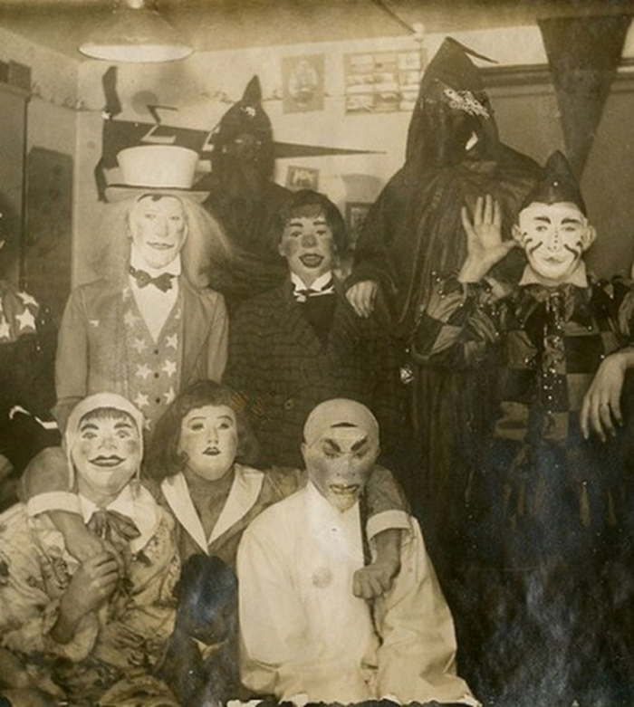 Vintage-Halloween-Photo-7