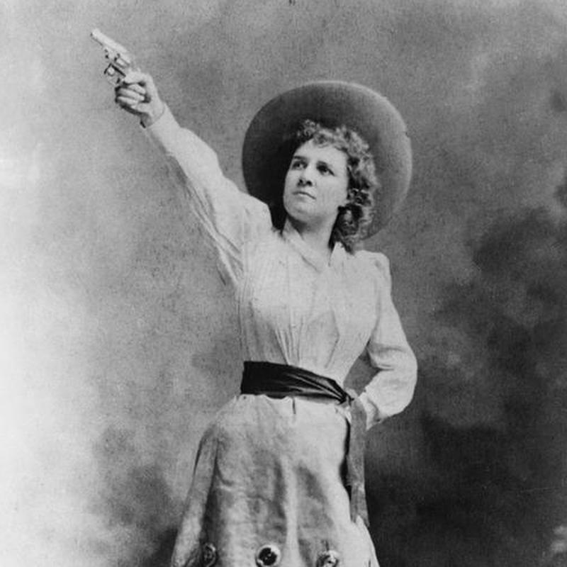 Little Sure Shot', Annie Oakley | History Daily